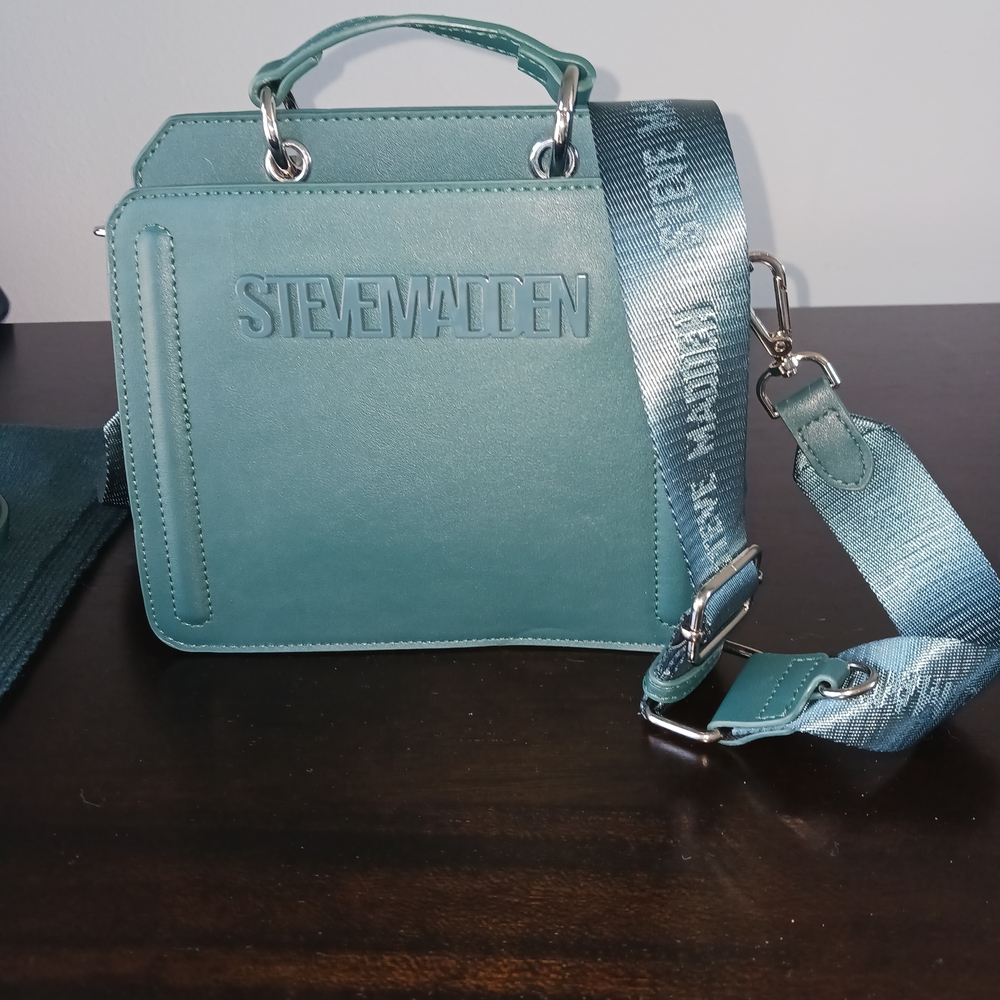 Steve Madden NWOT Aqua Shoulder Bag